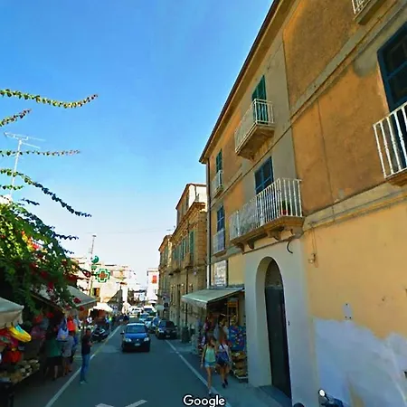 Roma Lägenhet Tropea